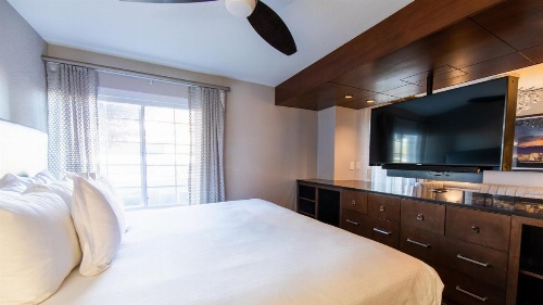 Holiday Inn Club Vacations Las Vegas - Desert Club Resort image 45